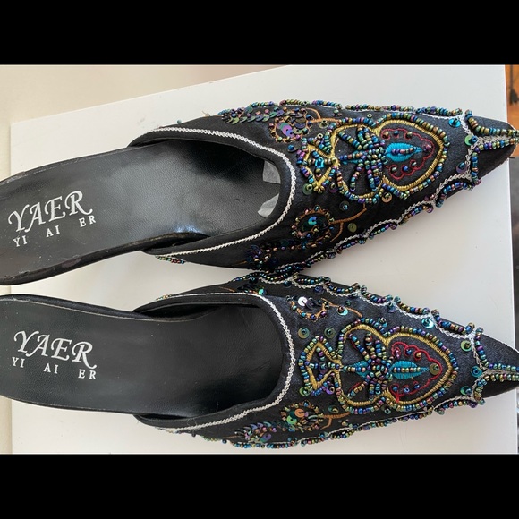 Year Yi Ai Er Sequence Beaded Miles Slides 35 - Picture 6 of 8